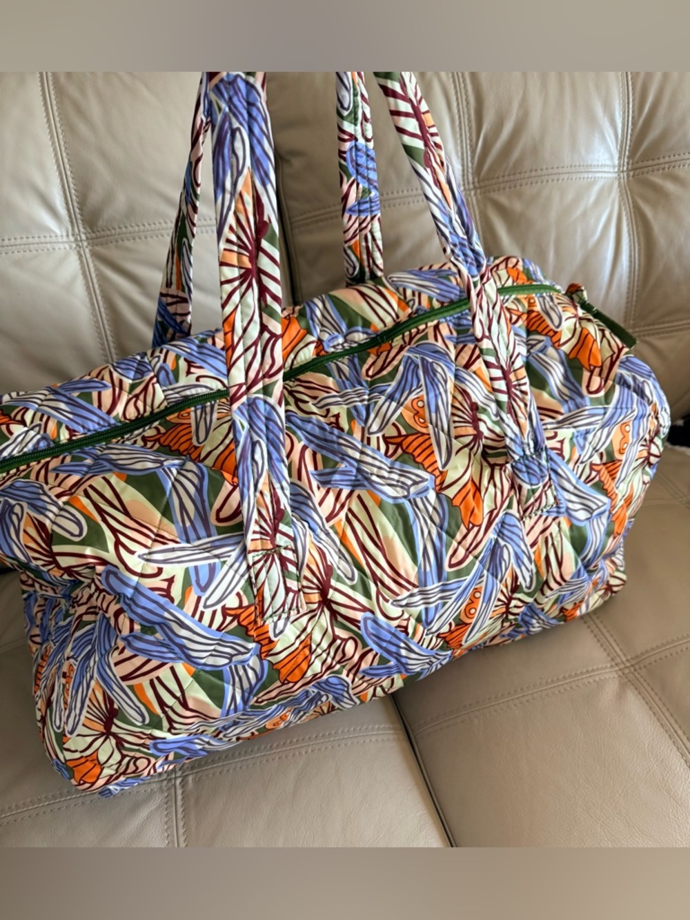Vera Bradley Large Travel Duffel Bag in Ultralight Dragonfly, New R$159 - Picture 3 of 10